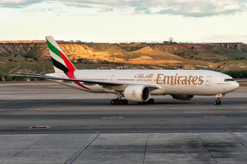 A6-EWA - Emirates Airlines Boeing 777-200LR