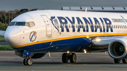 EI-EMJ - Ryanair Boeing 737-800