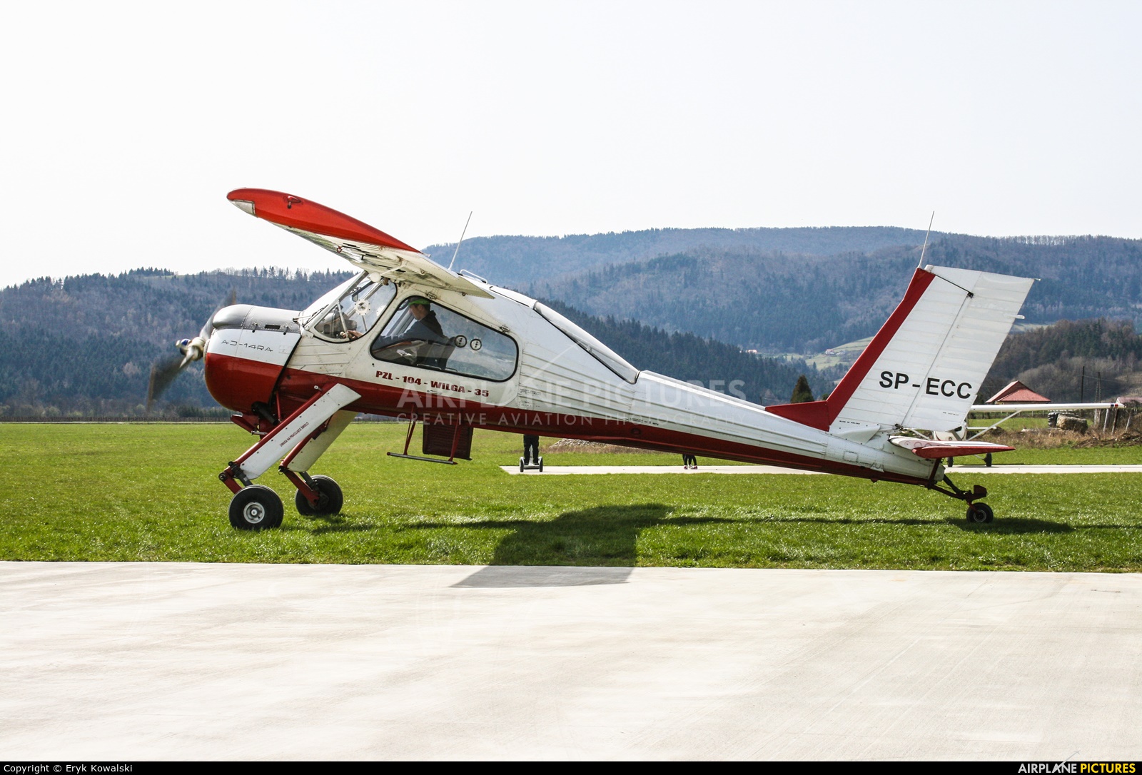Aeroklub Podhalański SP-ECC aircraft at Nowy Sącz - Łososina