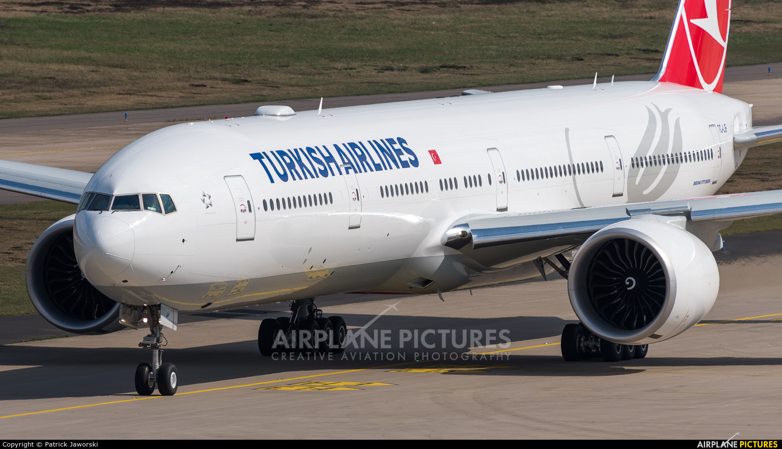 Turkish Airlines TC-LJF aircraft at Cologne Bonn - Konrad Adenauer