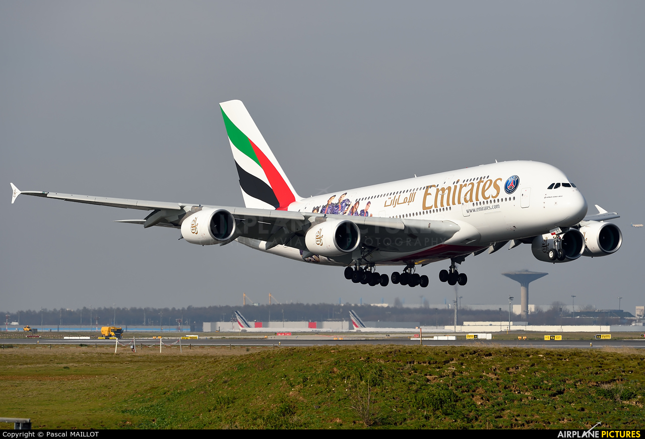 Emirates Airlines A6-EOT aircraft at Paris - Charles de Gaulle
