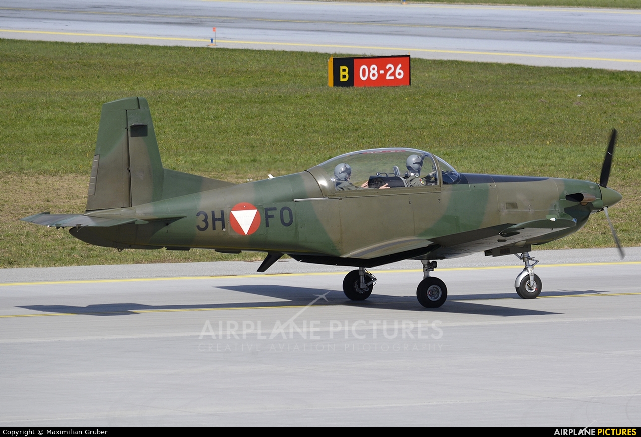 Austria - Air Force 3H-FO aircraft at Innsbruck