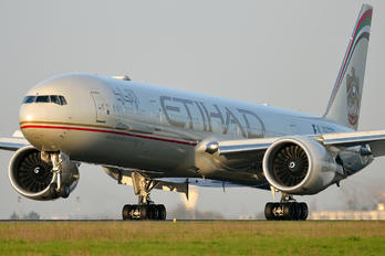 A6-ETR - Etihad Airways Boeing 777-300ER