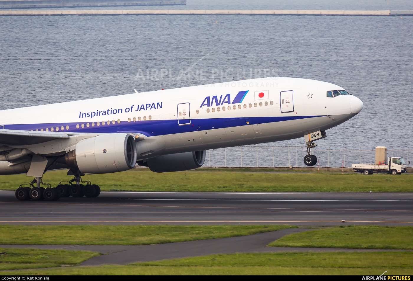 ANA - All Nippon Airways JA8969 aircraft at Tokyo - Haneda Intl