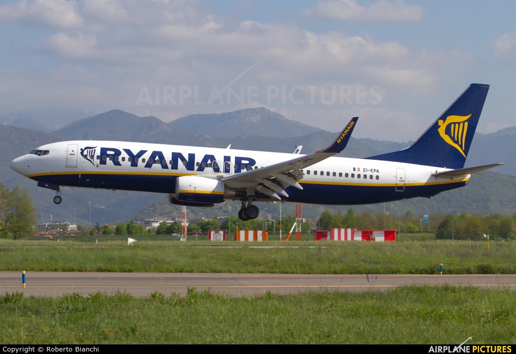 Ryanair EI-EPA aircraft at Bergamo - Orio al Serio