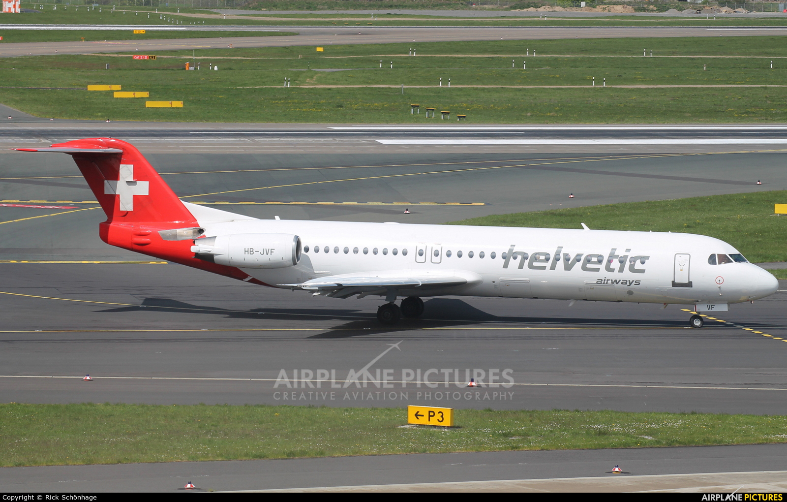 Helvetic Airways HB-JVF aircraft at Düsseldorf