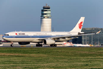 B-5912 - Air China Airbus A330-300