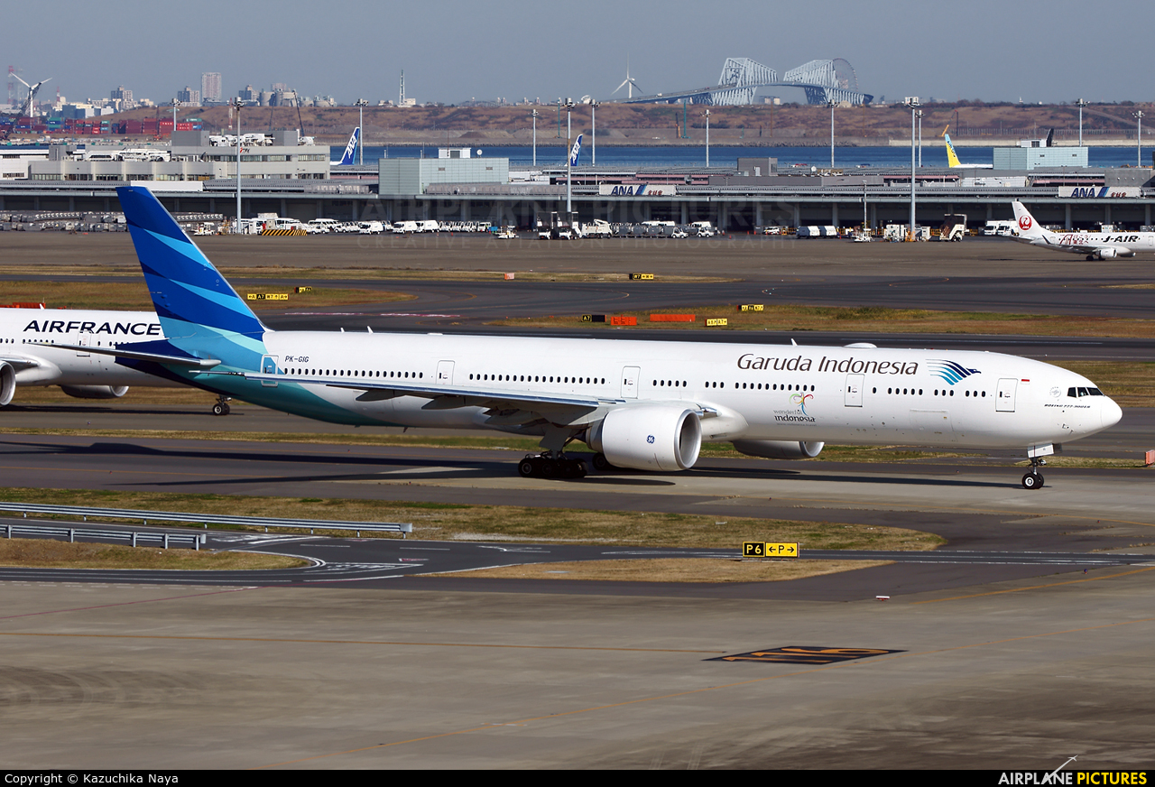 Pk Gig Garuda Indonesia Boeing 777 300er At Tokyo Haneda Intl Photo Id 700475 Airplane