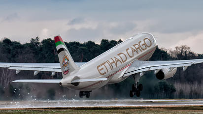 A6-DCD - Etihad Cargo Airbus A330-200F