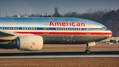 N792AN - American Airlines Boeing 777-200ER