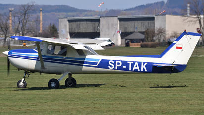 SP-TAK -  Cessna 150