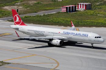 TC-JSG - Turkish Airlines Airbus A321