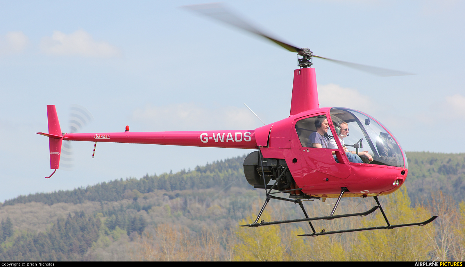Whizzard Helicopters G-WADS aircraft at Welshpool