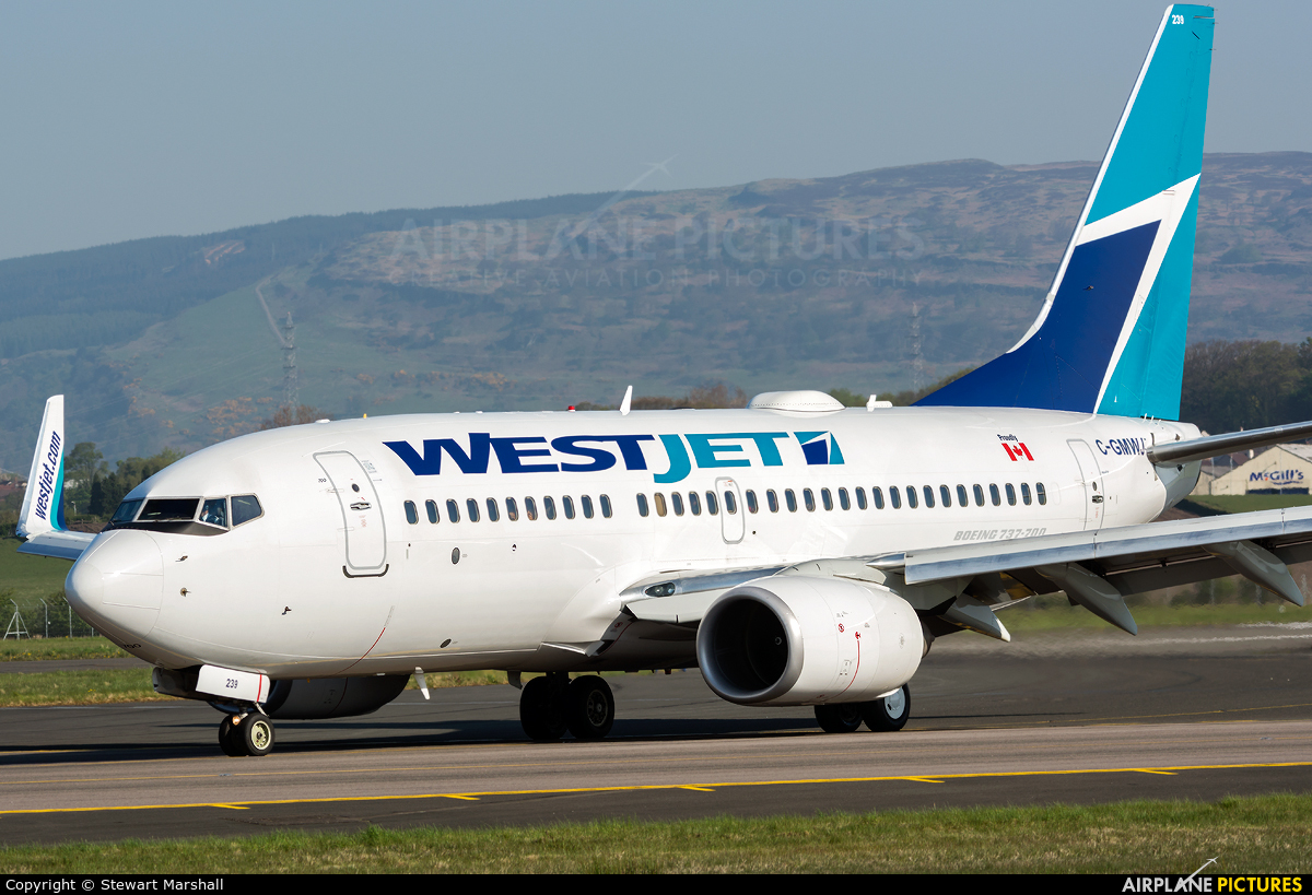 WestJet Airlines C-GMWJ aircraft at Glasgow