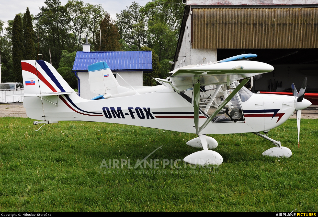 Private OM-FOX aircraft at Očová