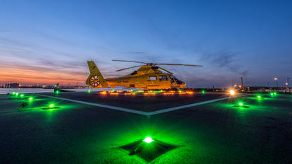 OO-NHM - NHV - Noordzee Helikopters Vlaanderen Eurocopter AS365 Dauphin 2