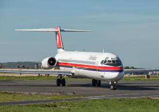 I-SMES - Meridiana McDonnell Douglas MD-82