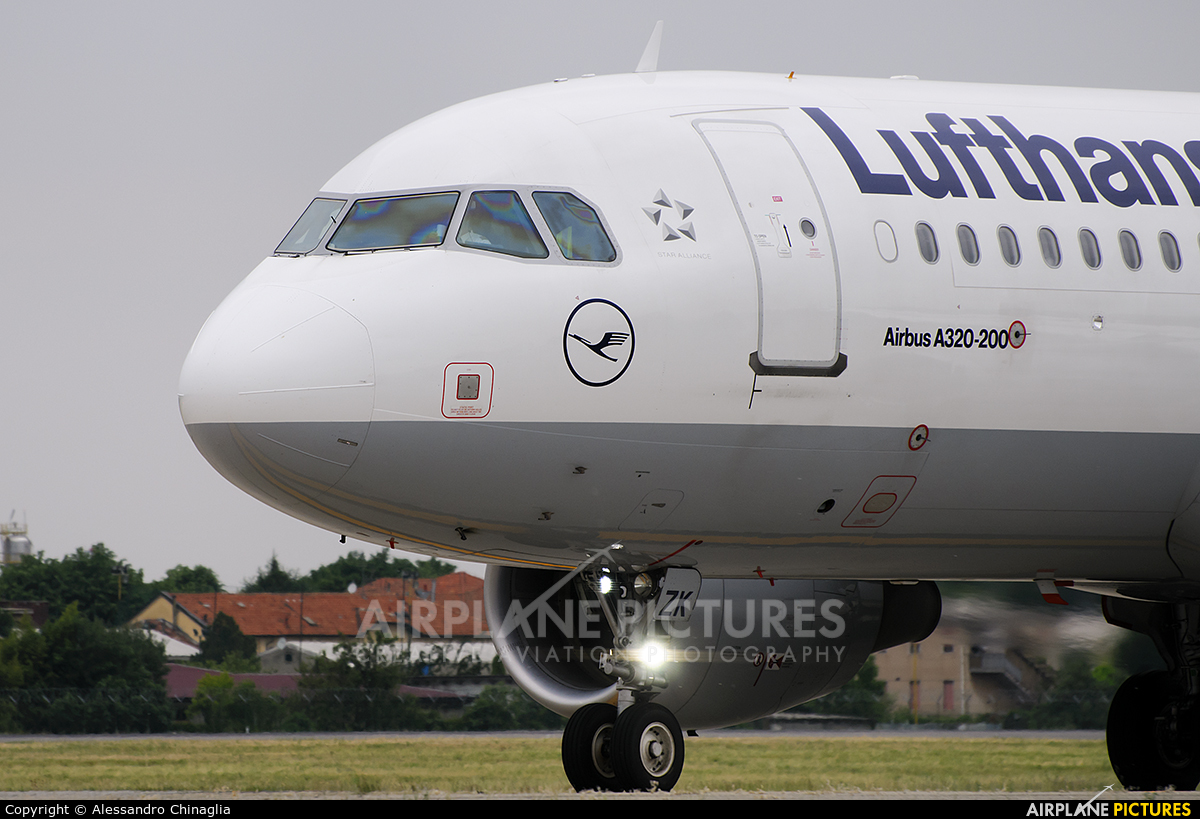 Lufthansa D-AIZK aircraft at Milan - Linate