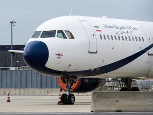 EP-AGB - Iran - Government Airbus A321