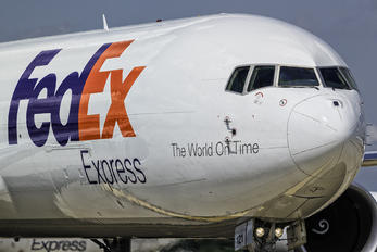 N121FE - FedEx Federal Express Boeing 767-300F