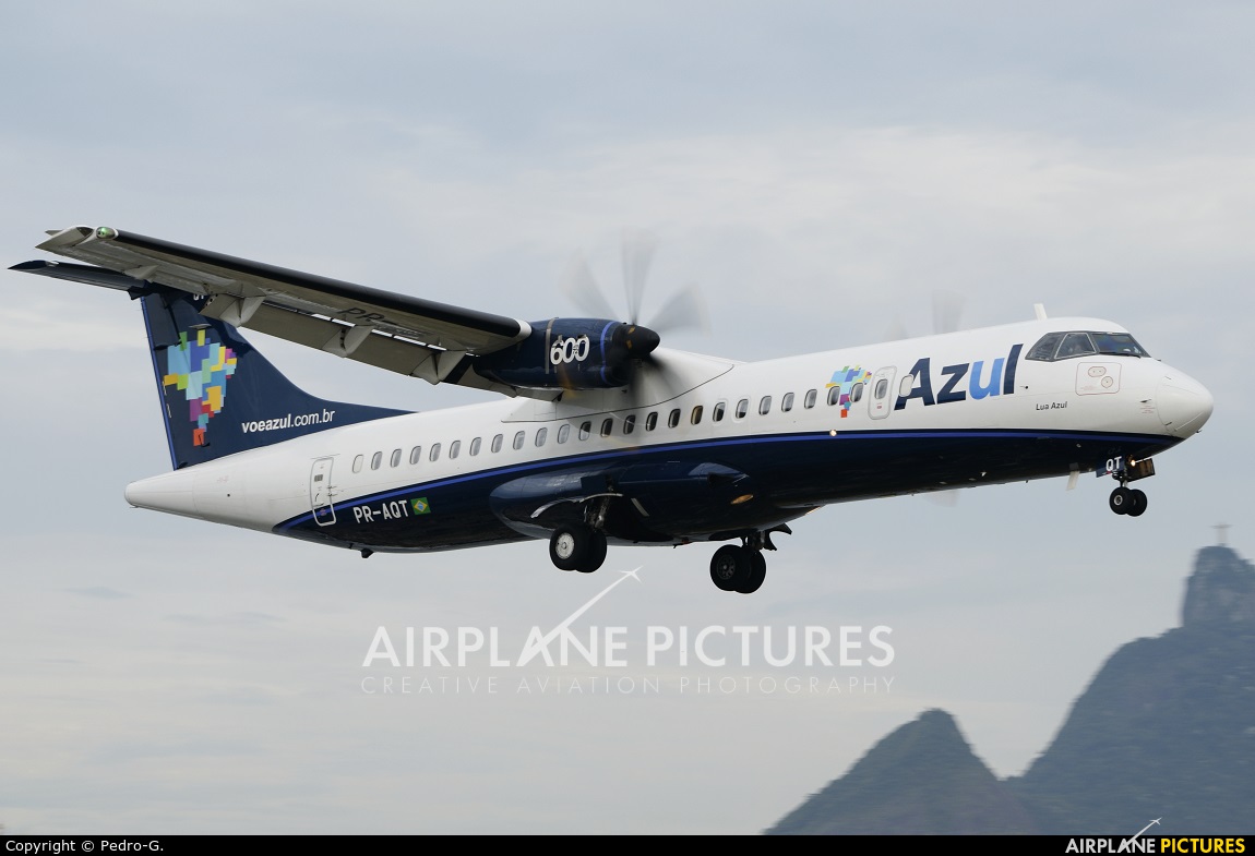 Azul Linhas Aéreas PR-AQT aircraft at Rio de Janeiro - Santos Dumont