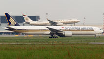 9V-SWG - Singapore Airlines Boeing 777-300ER aircraft