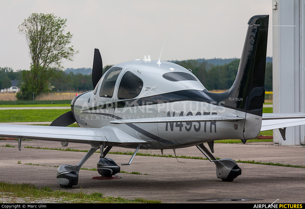 Private N493TR aircraft at Augsburg