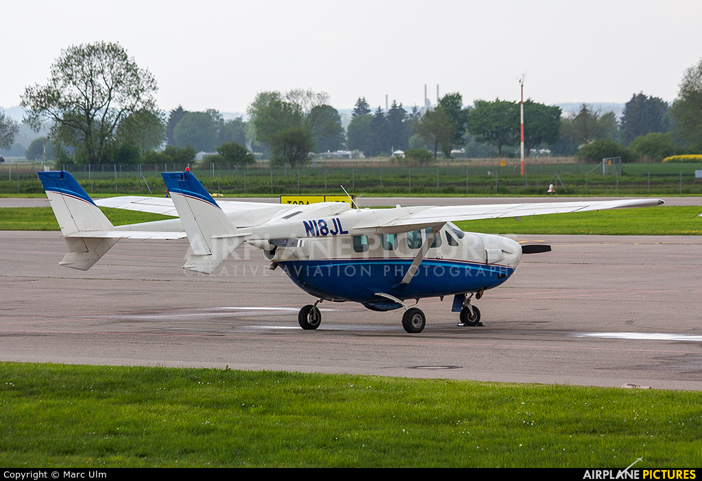 Private N18JL aircraft at Augsburg