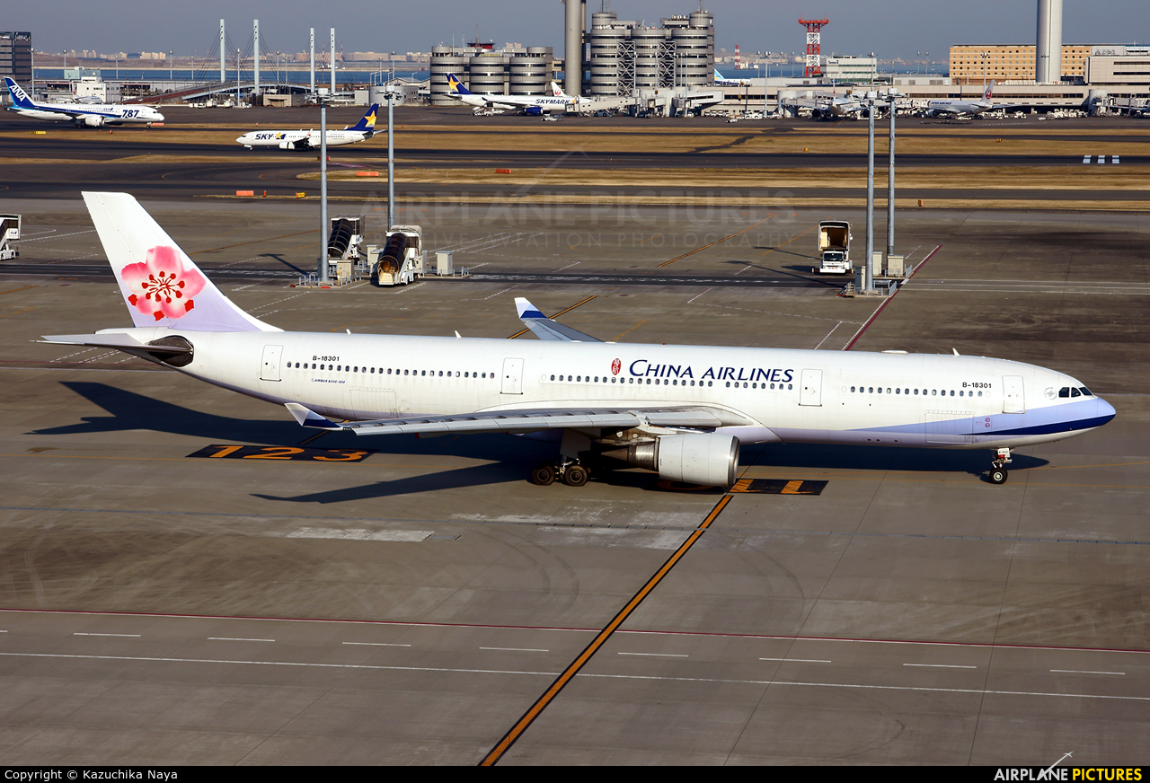 China Airlines B-18301 aircraft at Tokyo - Haneda Intl