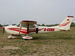 D-EEBD - Private Cessna 172 Skyhawk (all models except RG)