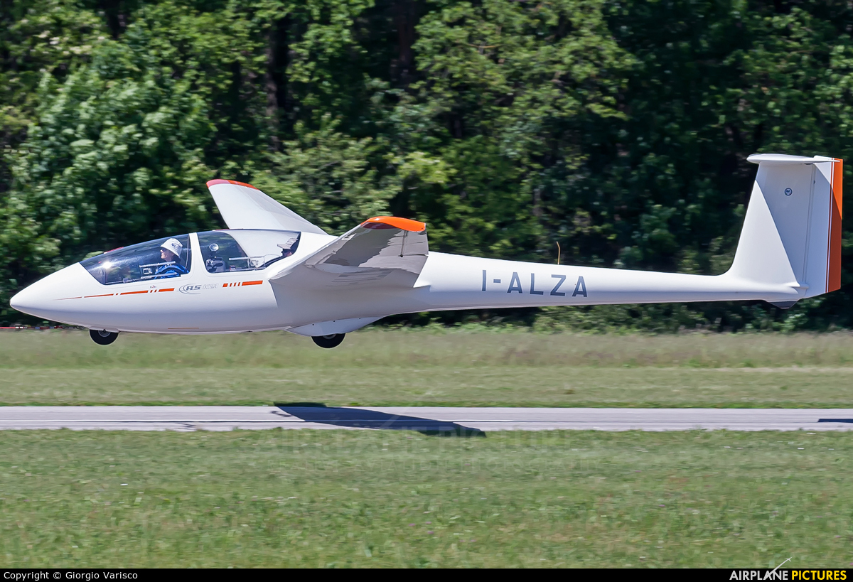 Private I-ALZA aircraft at Alzate Brianza