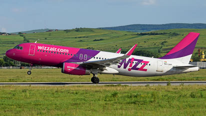 HA-LWY - Wizz Air Airbus A320