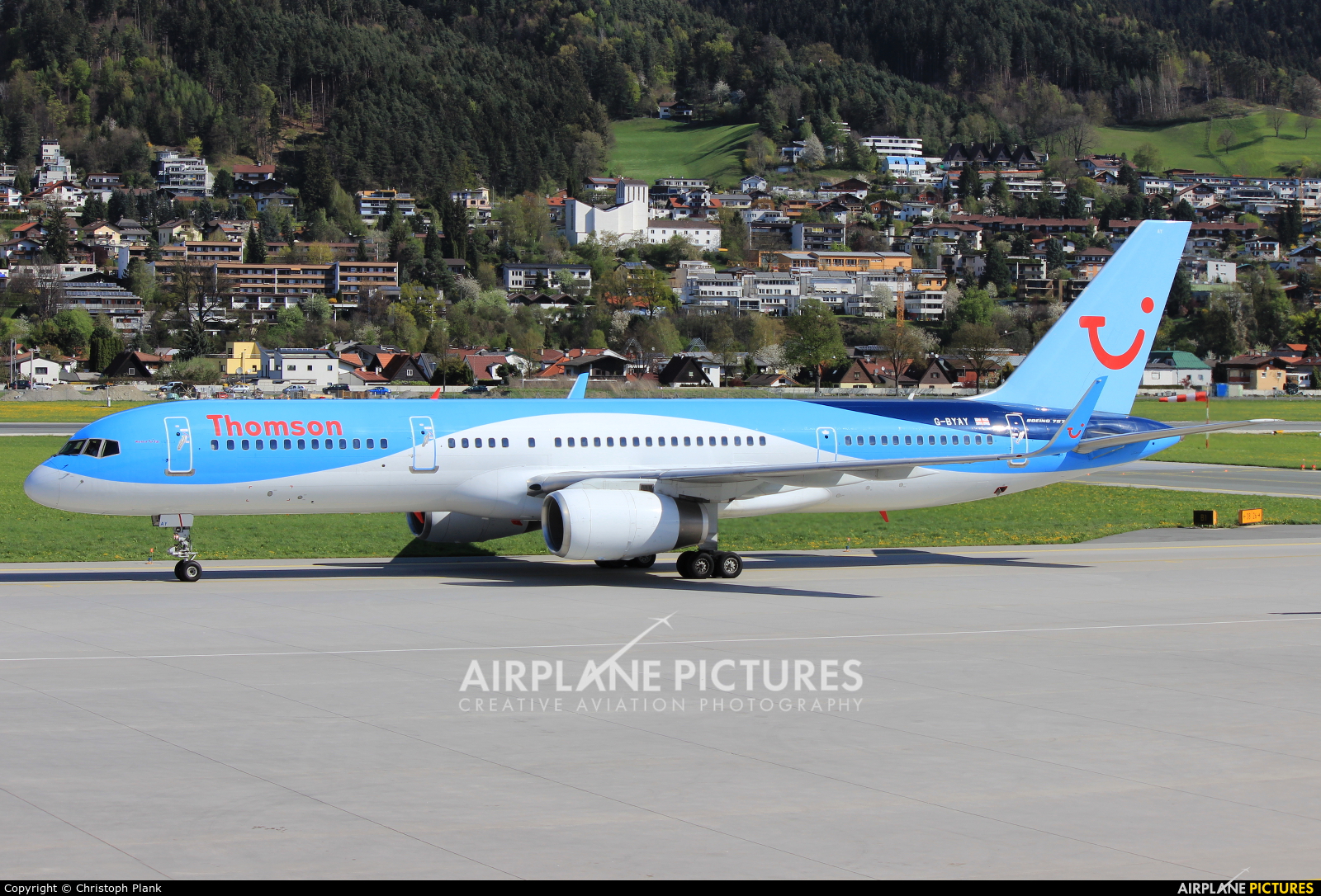Thomson/Thomsonfly G-BYAY aircraft at Innsbruck