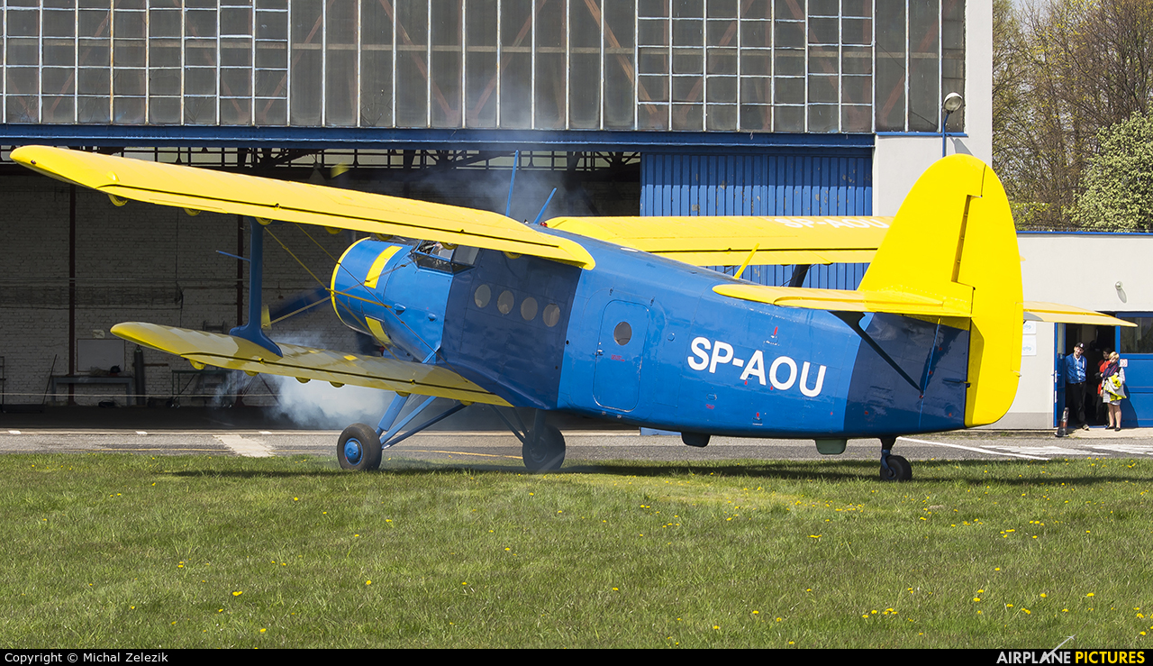 Aeroklub Częstochowski SP-AOU aircraft at Czestochowa - Rudniki