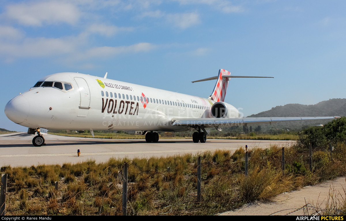 Volotea Airlines EI-EWJ aircraft at Skiathos
