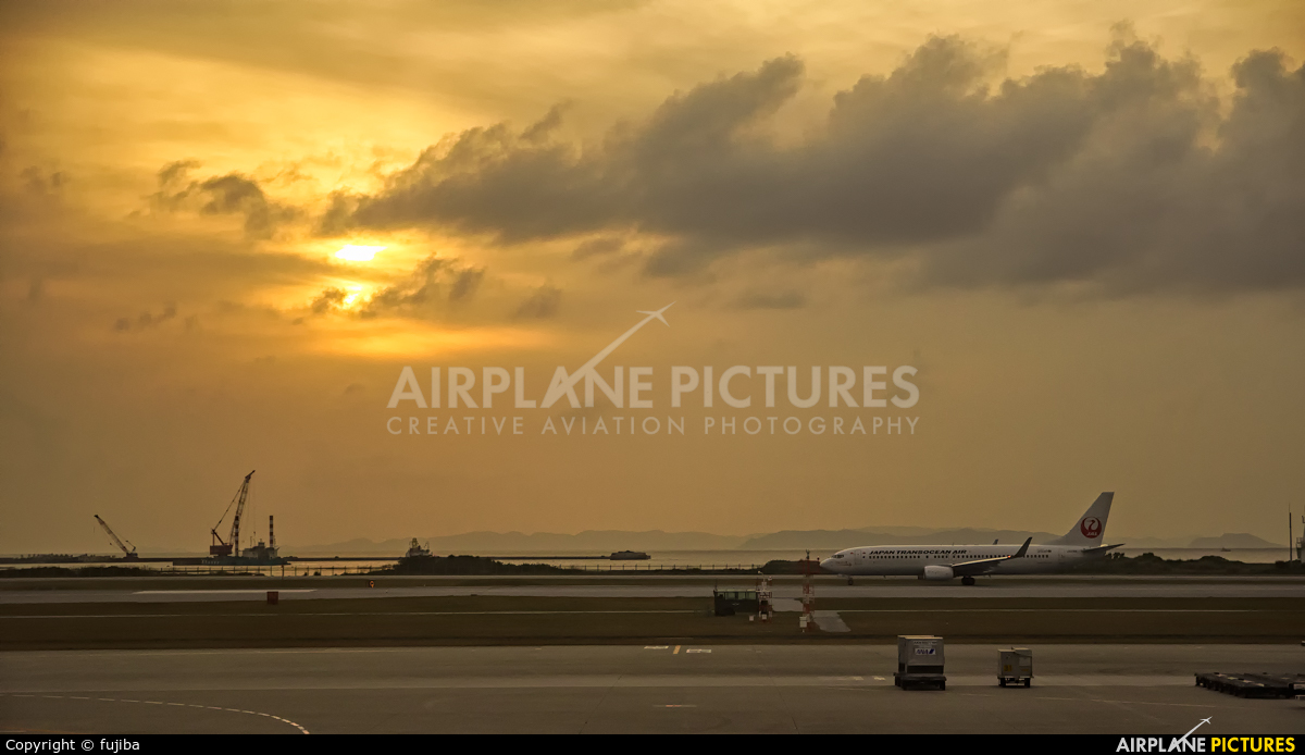 - Airport Overview - aircraft at Naha