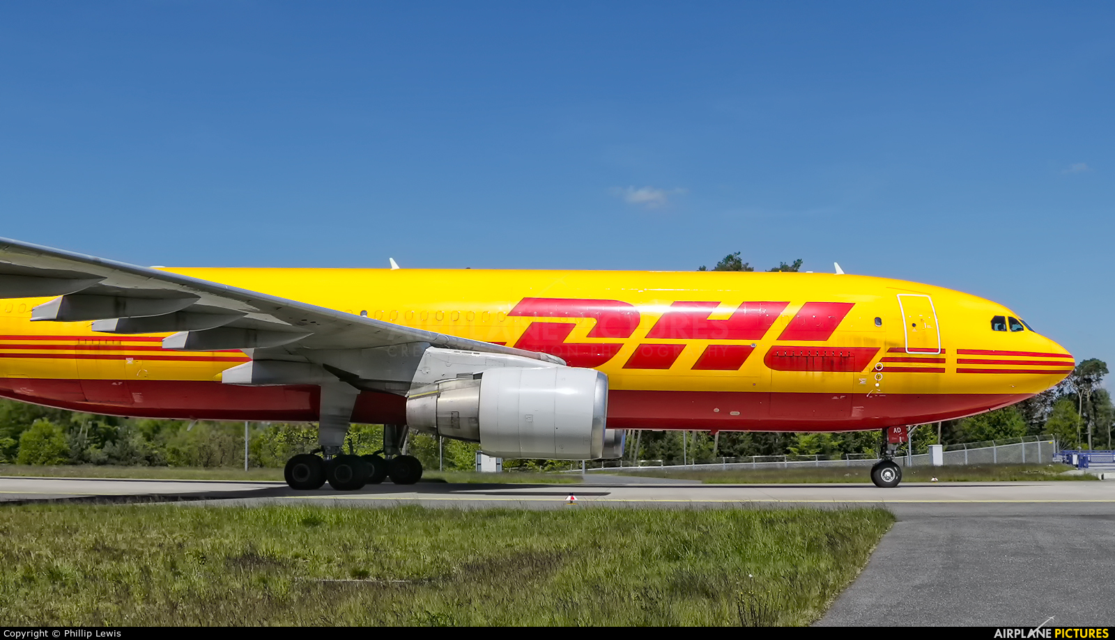 DHL Cargo D-AEAD aircraft at Frankfurt