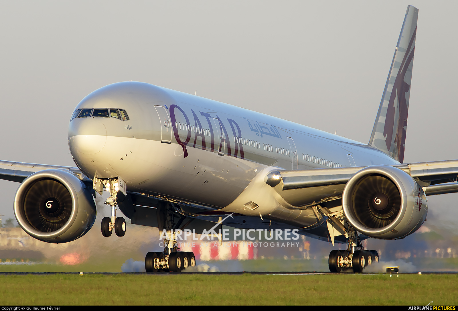 Qatar Airways A7-BEA aircraft at Paris - Charles de Gaulle