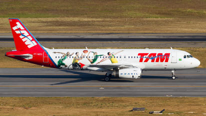 PT-MZU - TAM Airbus A320