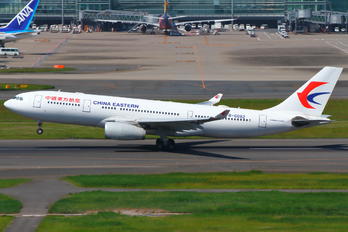 B-6082 - China Eastern Airlines Airbus A330-200