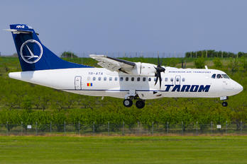 YR-ATA - Tarom ATR 42 (all models)