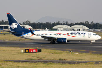N825AM - Aeromexico Boeing 737-800