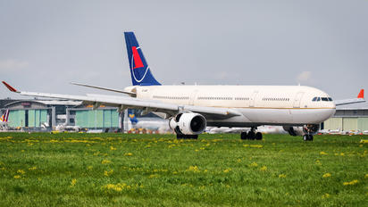 TC-OCB - Onur Air Airbus A330-300