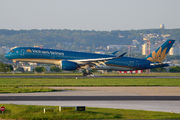 Vietnam Airlines VN-A887 image