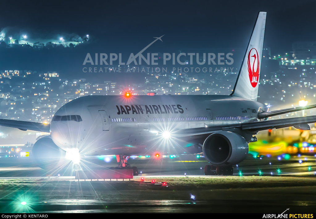 JAL - Japan Airlines JA8978 aircraft at Osaka - Itami Intl