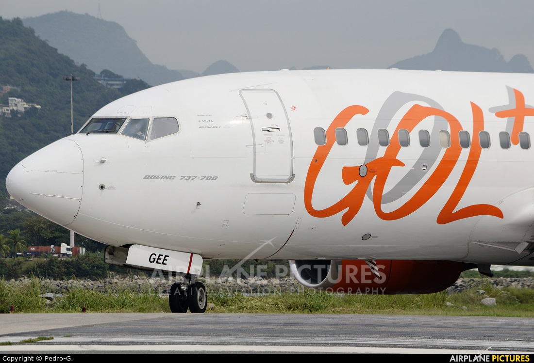 GOL Transportes Aéreos  PR-GEE aircraft at Rio de Janeiro - Santos Dumont