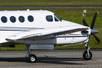 N92WC - Private Beechcraft 200 King Air