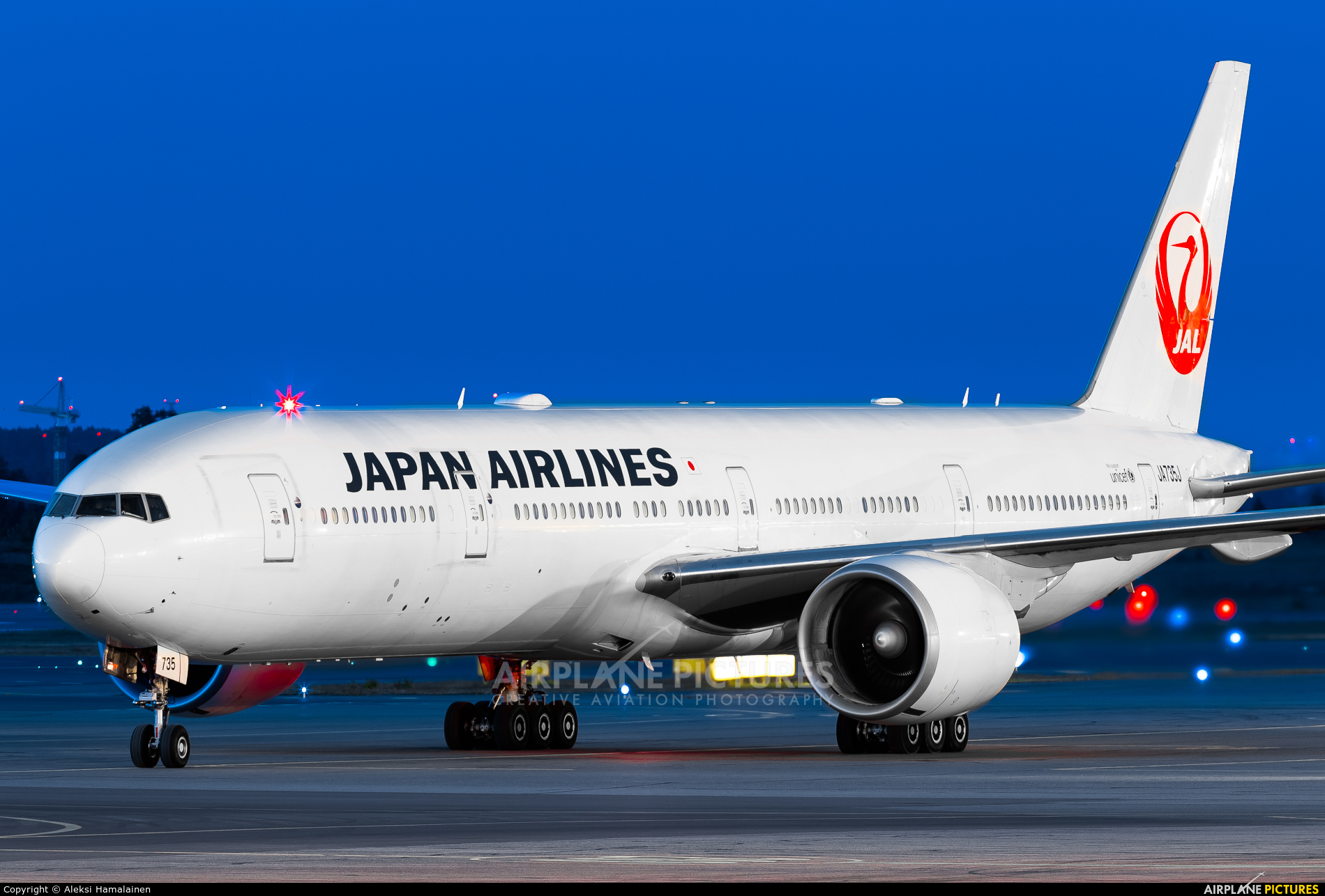 JAL - Japan Airlines JA735J aircraft at Helsinki - Vantaa