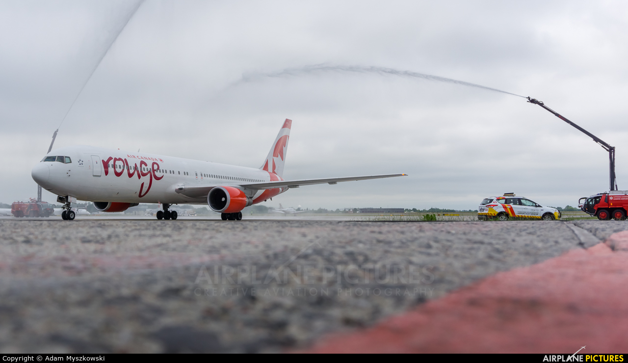 Air Canada Rouge C-FJZK aircraft at Warsaw - Frederic Chopin