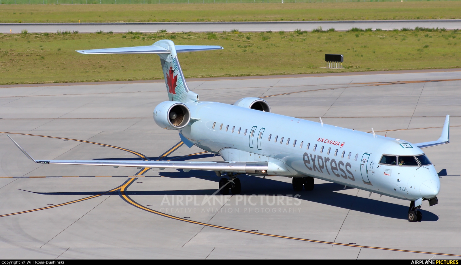 Air Canada Express C-GOJZ aircraft at Calgary Intl, AB